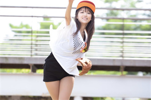 Shanghai, located on the Bay Area along the Xuhui District in South Asia, is renowned for its abundant natural resources and diverse agricultural culture. This land, mainly consisting of fertile plain